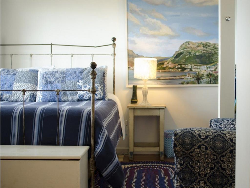 Blue On Blue Bed And Breakfast St James Esterno foto