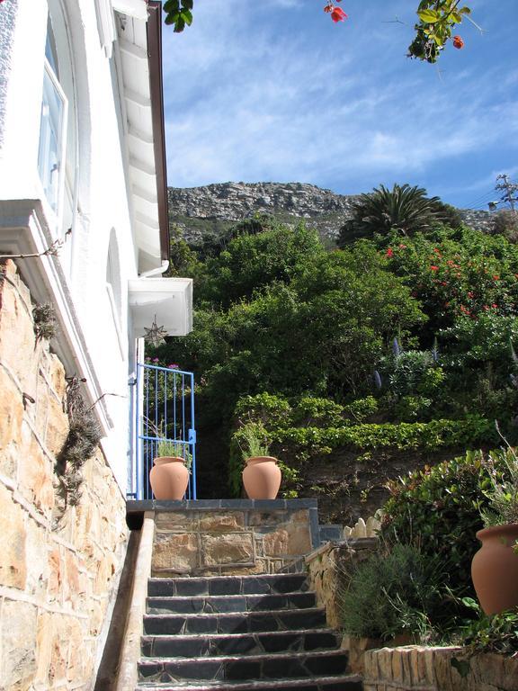 Blue On Blue Bed And Breakfast St James Esterno foto